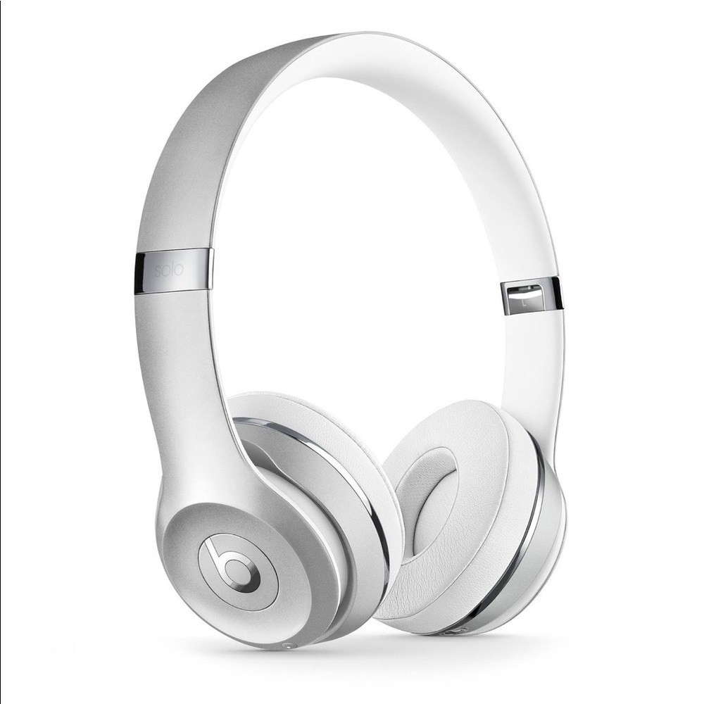 🎁 WIRELESS BEATS SOLO 3 NWOT BRAND NEW SILVER 🎁